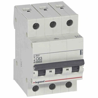 قاطع نصف اوتماتيك 3X63A ليجراند